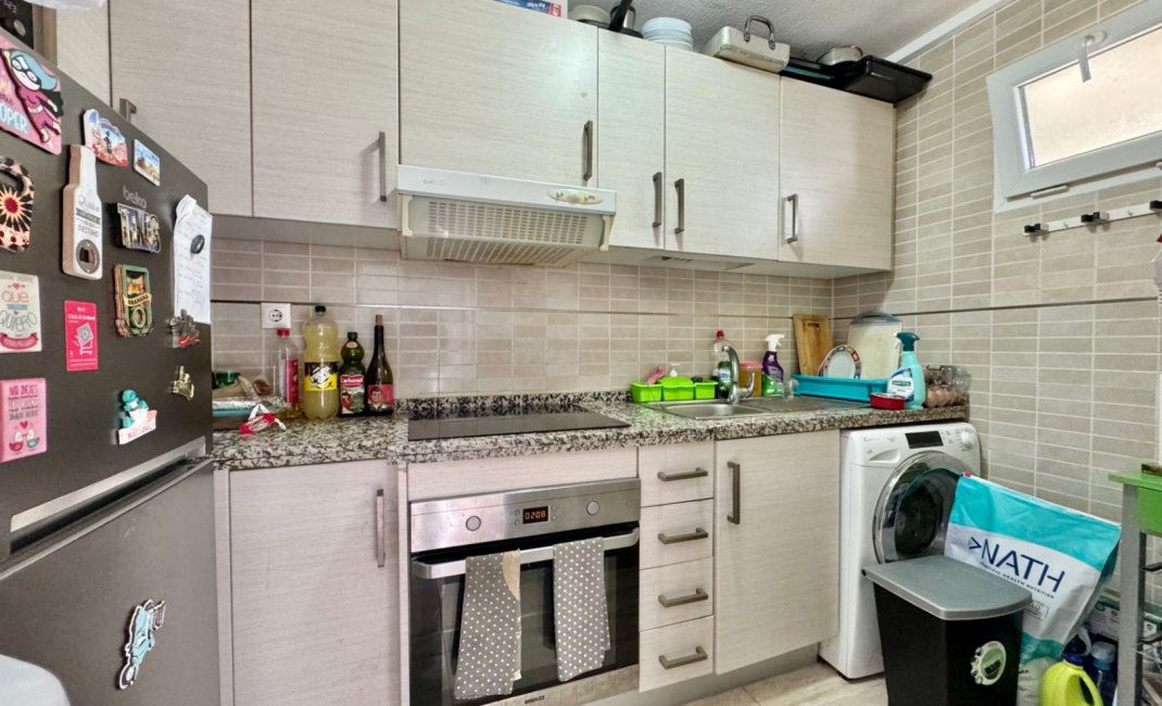 Herverkoop - apartment -
Benidorm - Playa Poniente