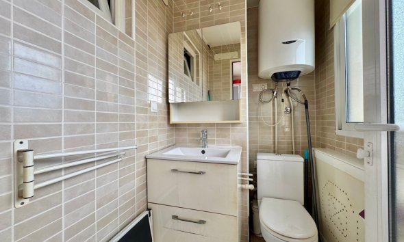 Herverkoop - apartment -
Benidorm - Playa Poniente