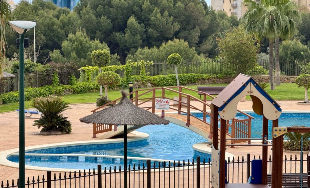 Herverkoop - apartment -
Benidorm - Playa Poniente