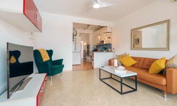 Resale - Bungalow -
Albir