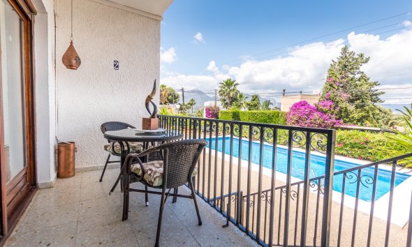 Resale - Bungalow -
Albir