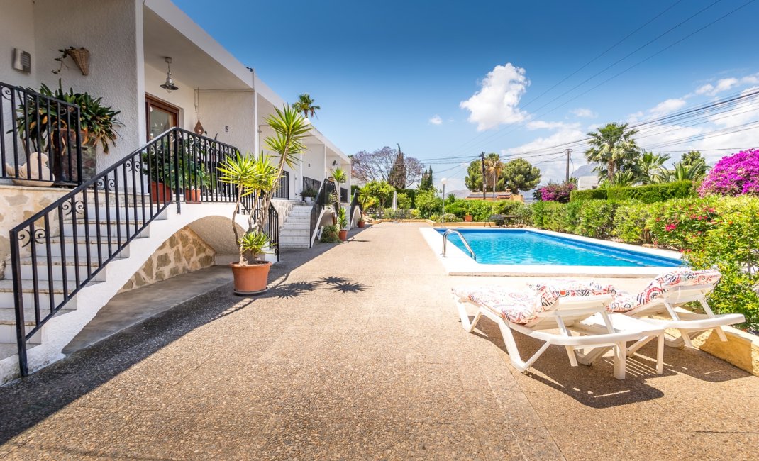 Resale - Bungalow -
Albir