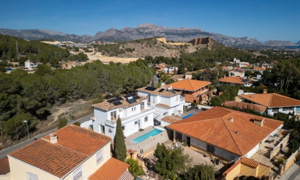 Videresalg - Villa -
La Nucía - Entrepinos