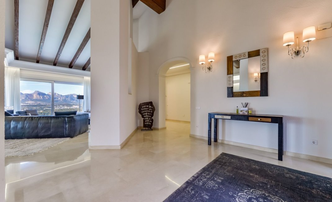 Reventa - Villa -
Altea - Sierra de Altea