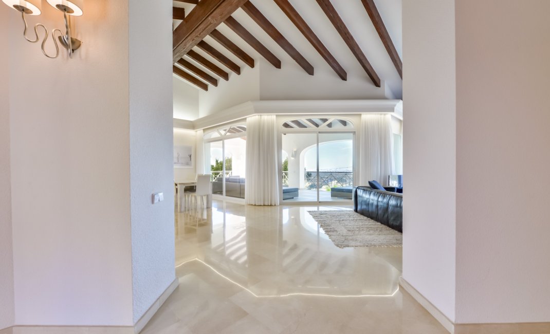 Reventa - Villa -
Altea - Sierra de Altea