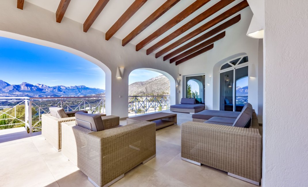 Reventa - Villa -
Altea - Sierra de Altea