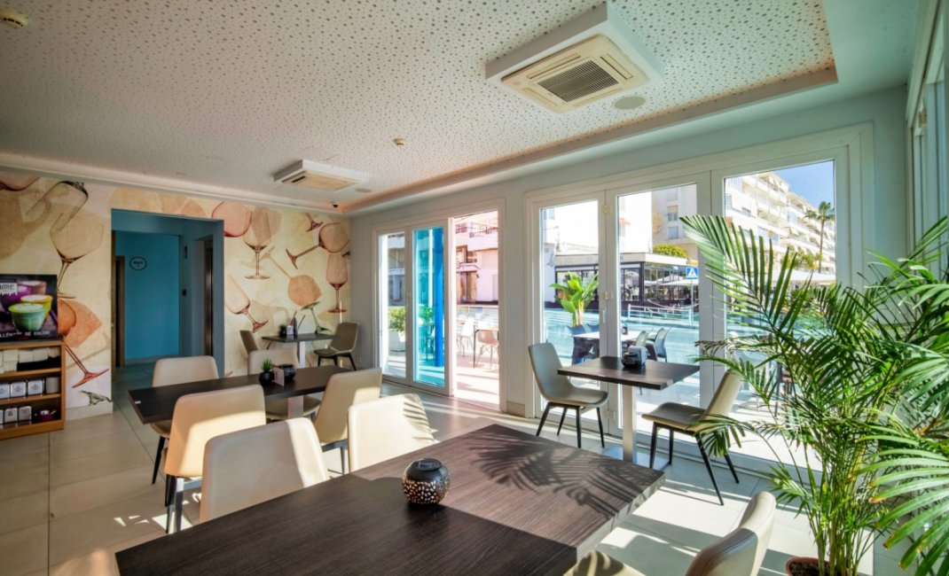 Reventa - building -
Altea - Altea Puerto