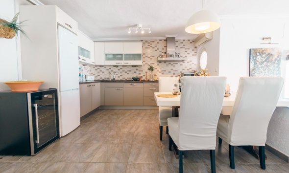 Reventa - Chalet / Villa  -
Albir
