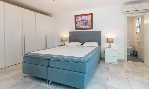 Reventa - Chalet / Villa  -
Albir