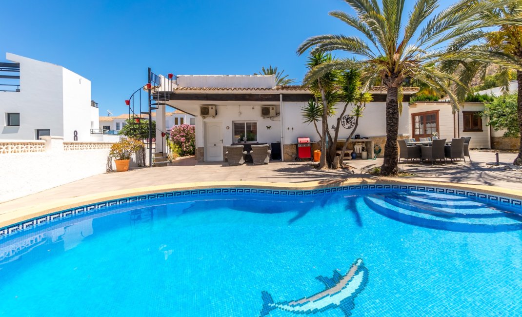 Reventa - Chalet / Villa  -
Albir