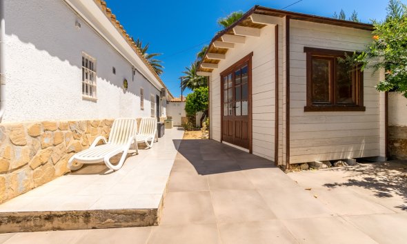 Reventa - Chalet / Villa  -
Albir
