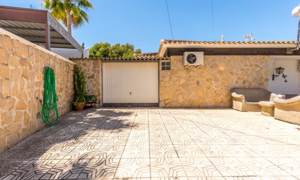 Reventa - Chalet / Villa  -
Albir