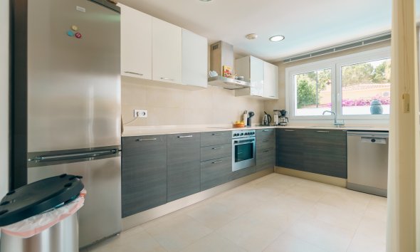 Reventa - Chalet / Villa  -
Albir