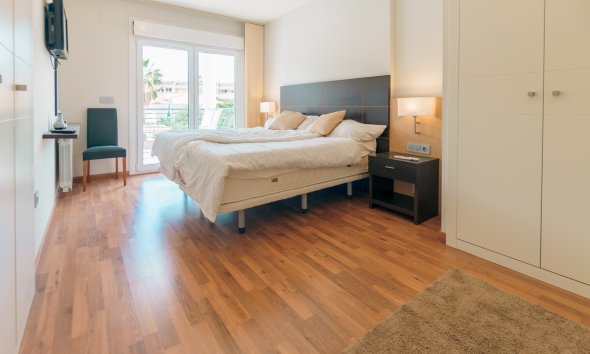 Reventa - Chalet / Villa  -
Albir
