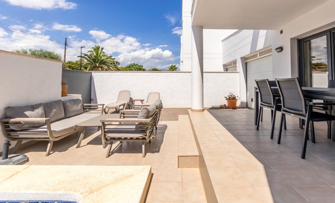 Reventa - Chalet / Villa  -
Albir