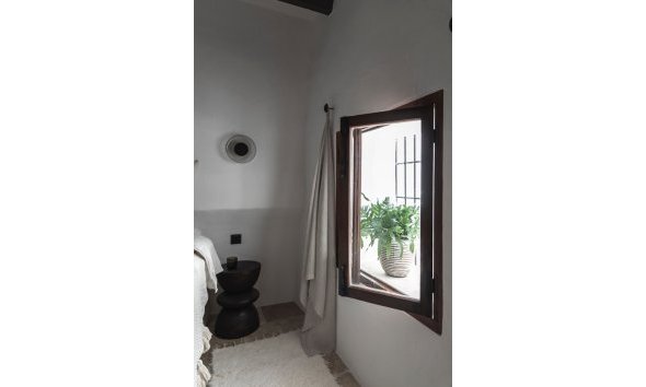 Revente - Maison mitoyenne -
Altea