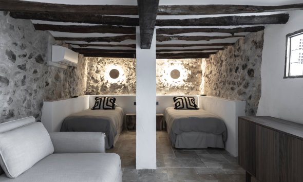 Revente - Maison mitoyenne -
Altea