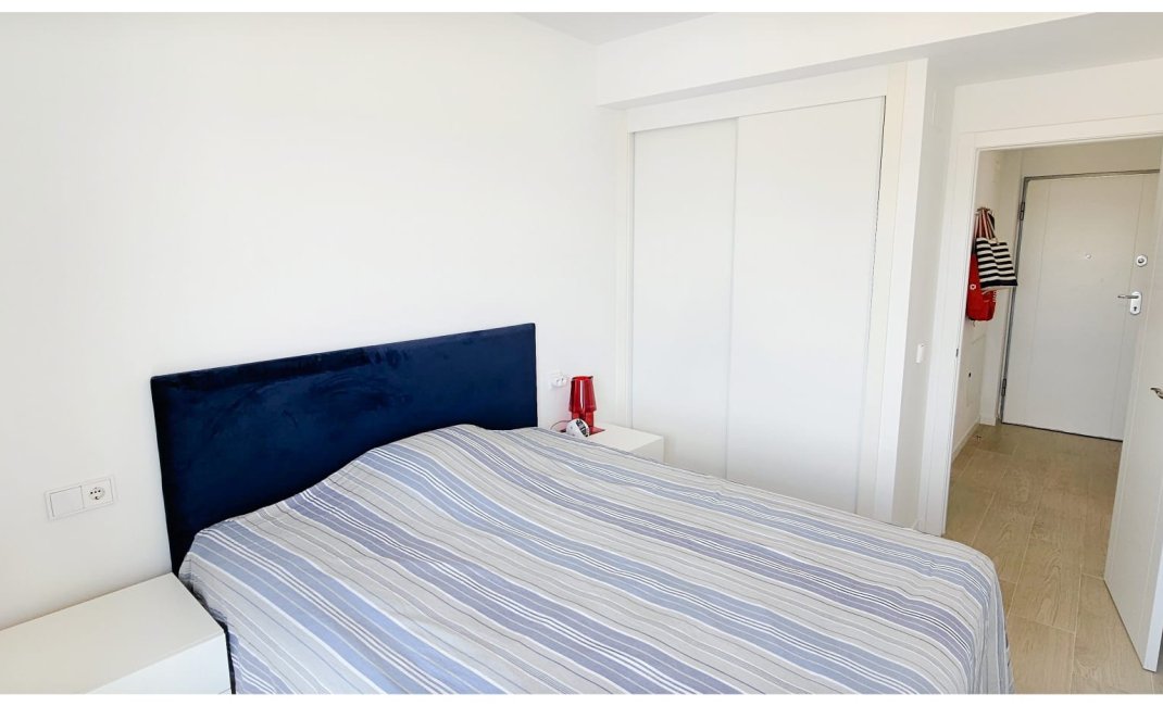 Reventa - Apartamento / piso -
Finestrat