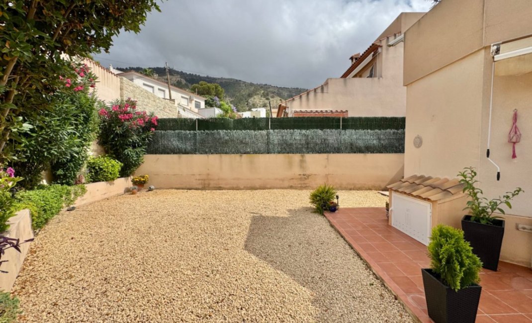 Resale - Villa -
Albir