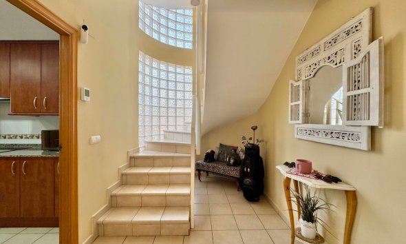 Resale - Villa -
Albir