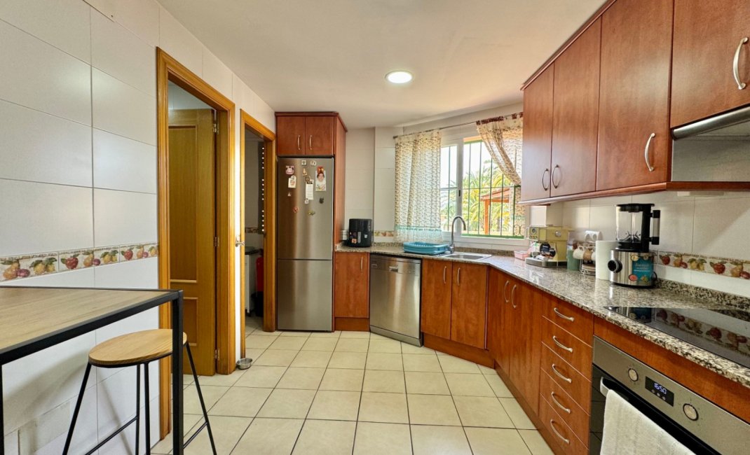 Resale - Villa -
Albir