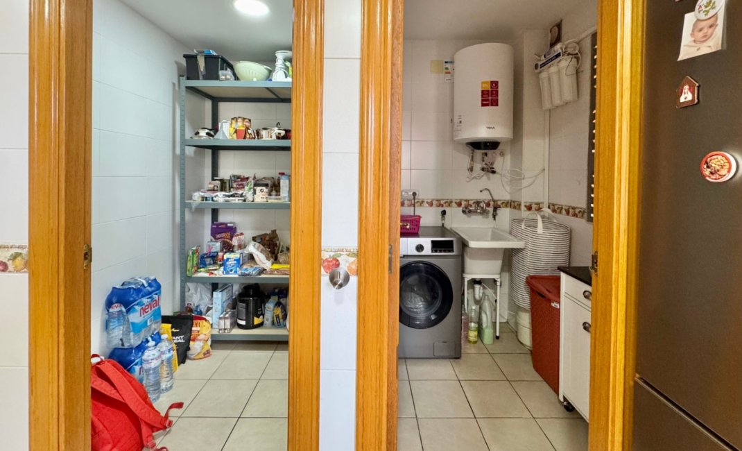 Resale - Villa -
Albir