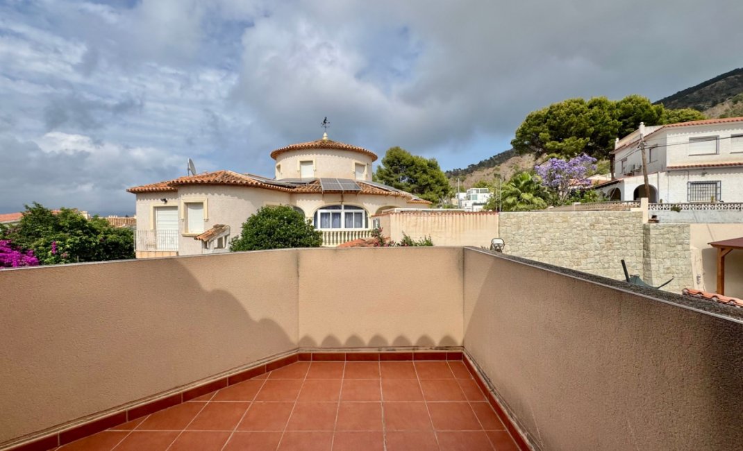 Resale - Villa -
Albir