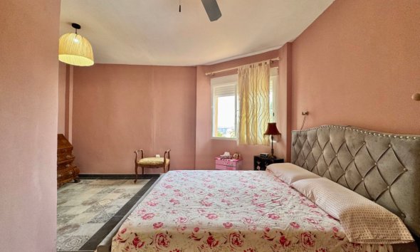 Resale - Villa -
Albir
