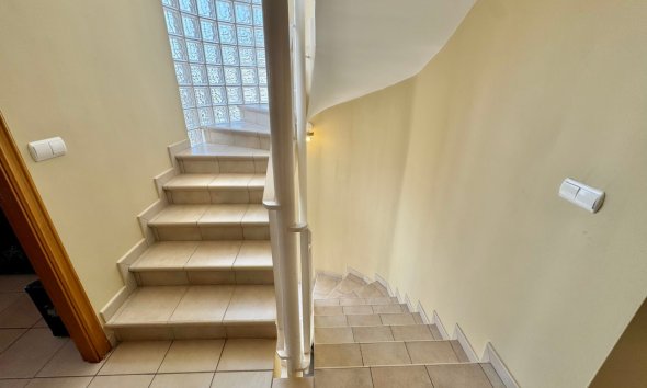 Resale - Villa -
Albir
