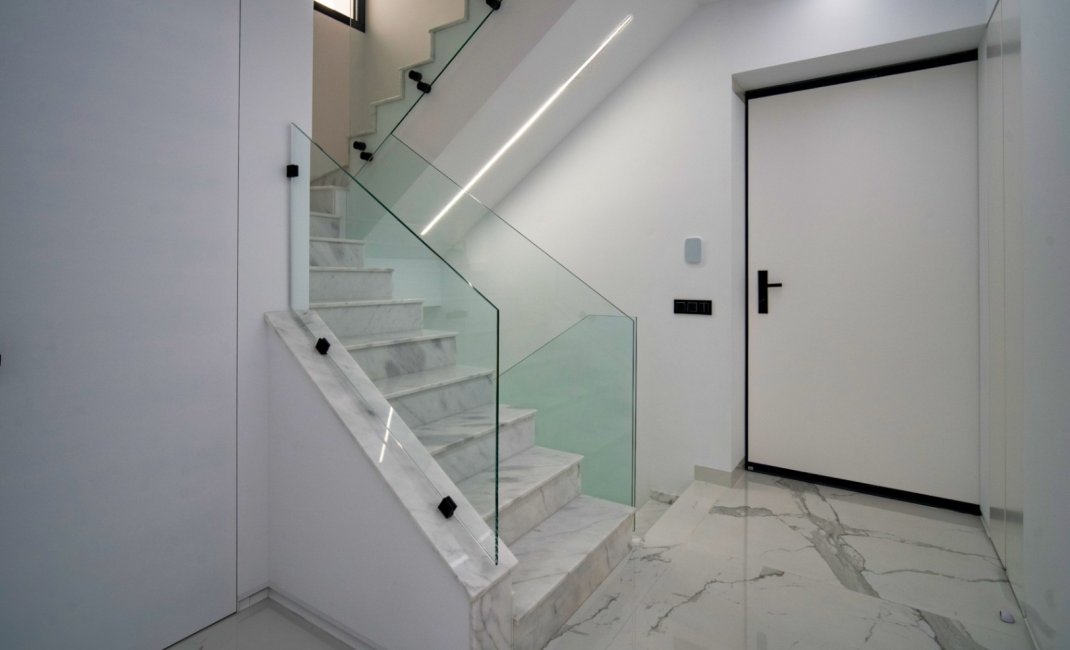 Herverkoop - Villa -
Benidorm - Playa de Poniente