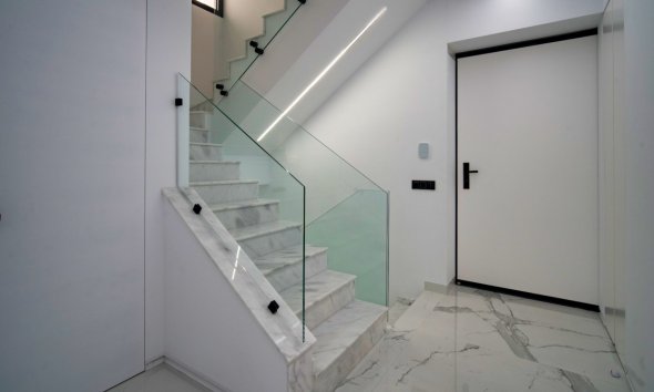 Herverkoop - Villa -
Benidorm - Playa de Poniente