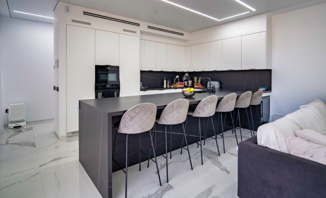 Herverkoop - Villa -
Benidorm - Playa de Poniente