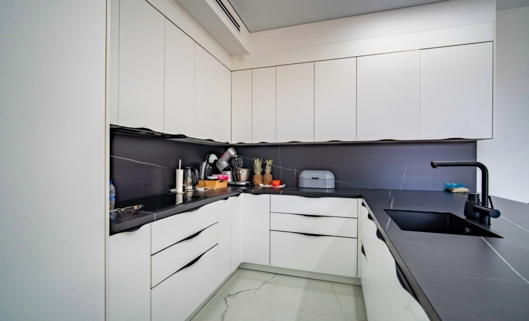 Herverkoop - Villa -
Benidorm - Playa de Poniente