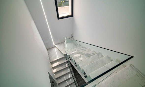 Herverkoop - Villa -
Benidorm - Playa de Poniente