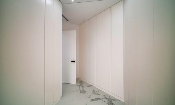 Herverkoop - Villa -
Benidorm - Playa de Poniente