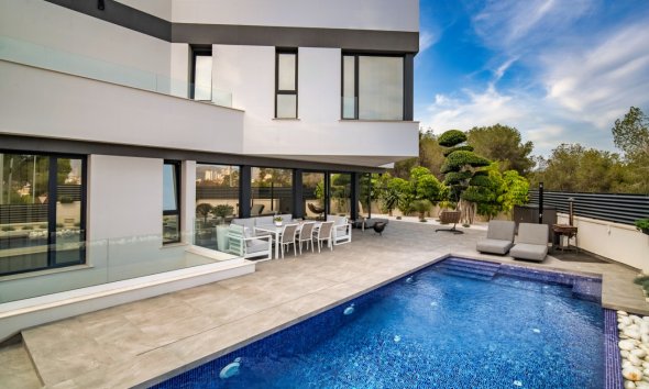 Herverkoop - Villa -
Benidorm - Playa de Poniente