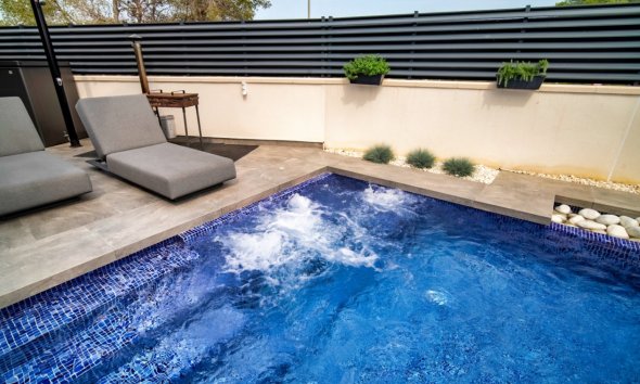 Herverkoop - Villa -
Benidorm - Playa de Poniente