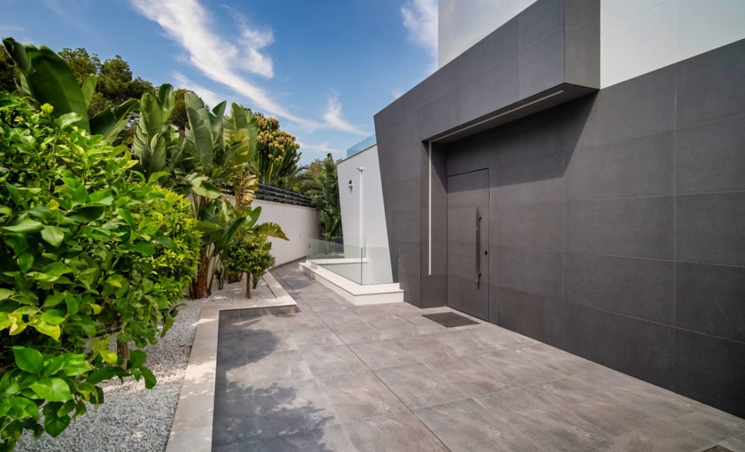 Herverkoop - Villa -
Benidorm - Playa de Poniente