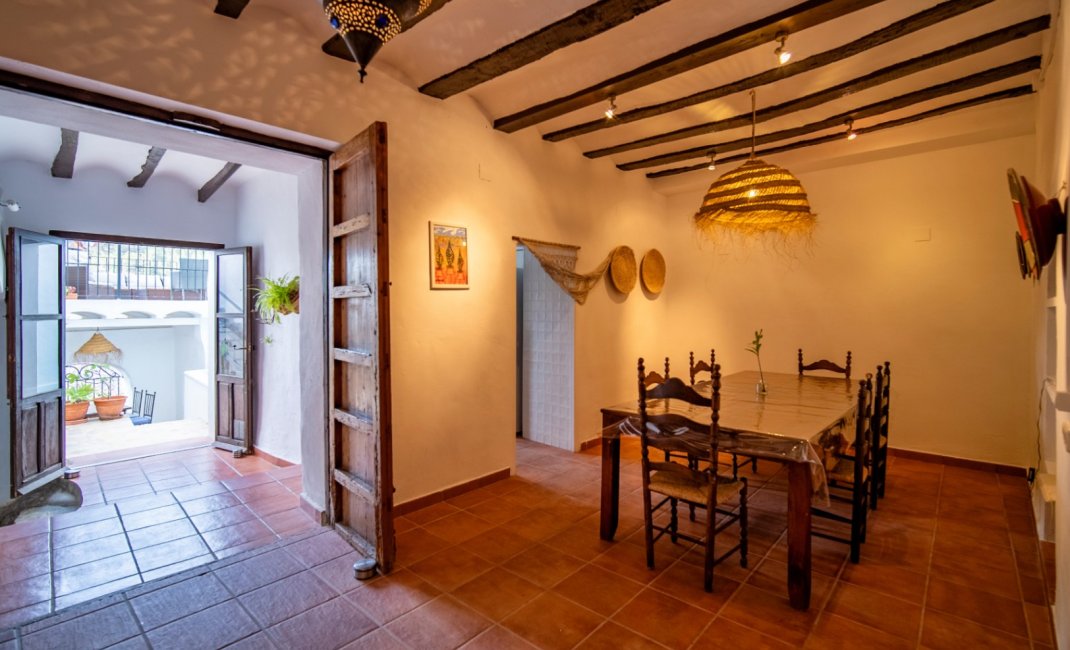 Resale - Villa -
Polop