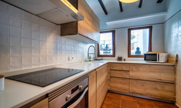 Resale - Villa -
Polop