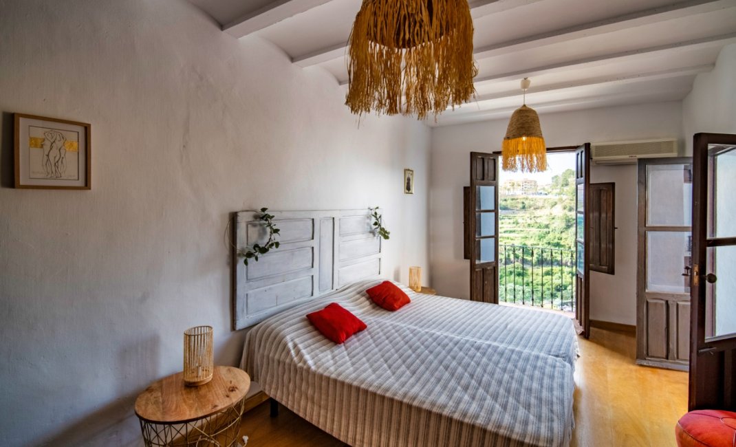 Resale - Villa -
Polop