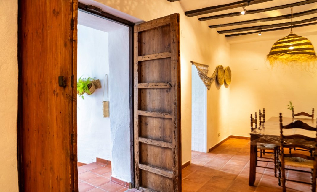 Resale - Villa -
Polop