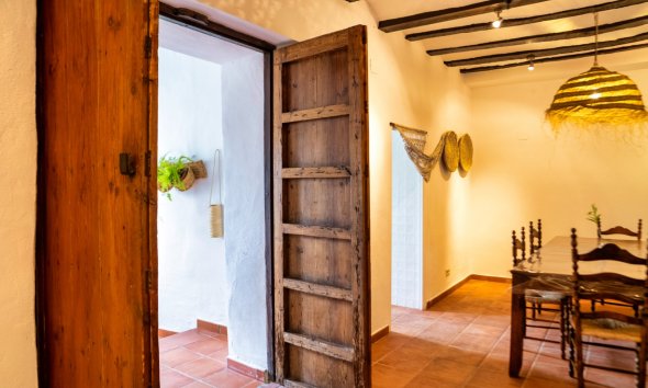 Resale - Villa -
Polop