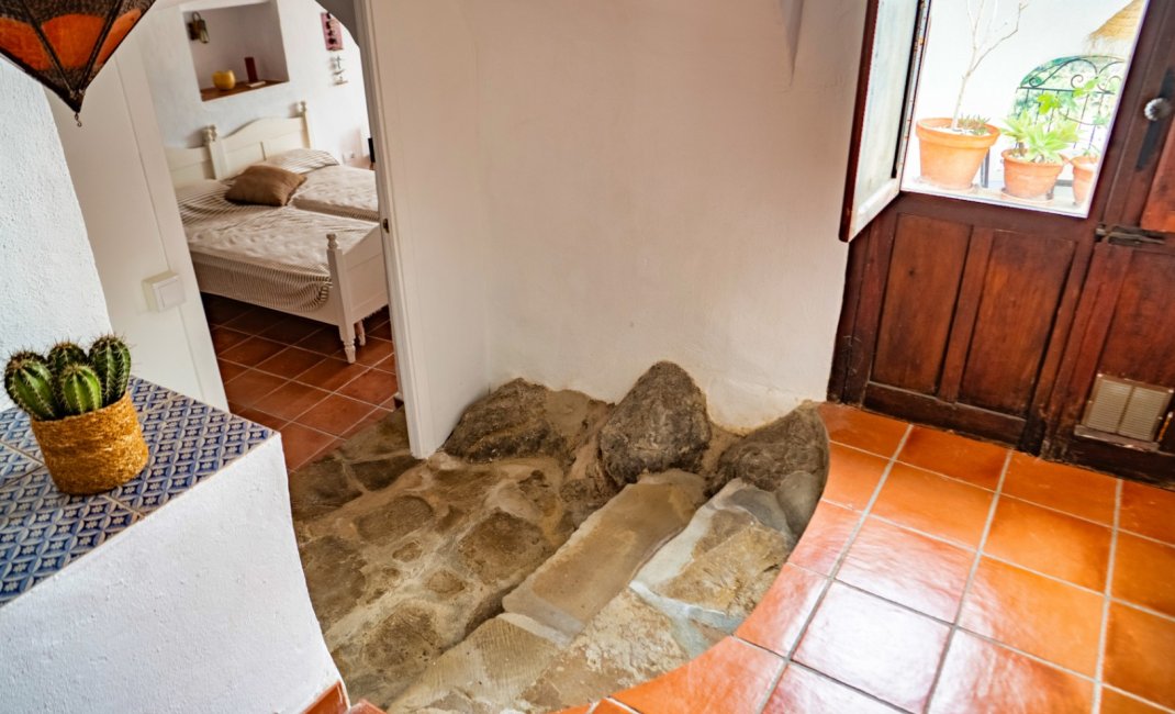 Resale - Villa -
Polop