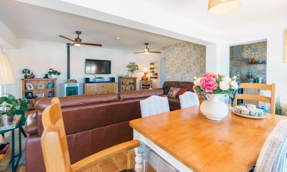 Herverkoop - Chalet / Villa -
La Nucía