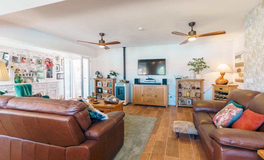 Herverkoop - Chalet / Villa -
La Nucía