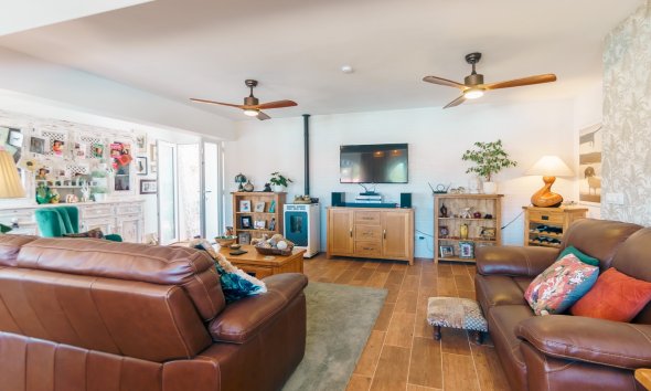 Herverkoop - Chalet / Villa -
La Nucía