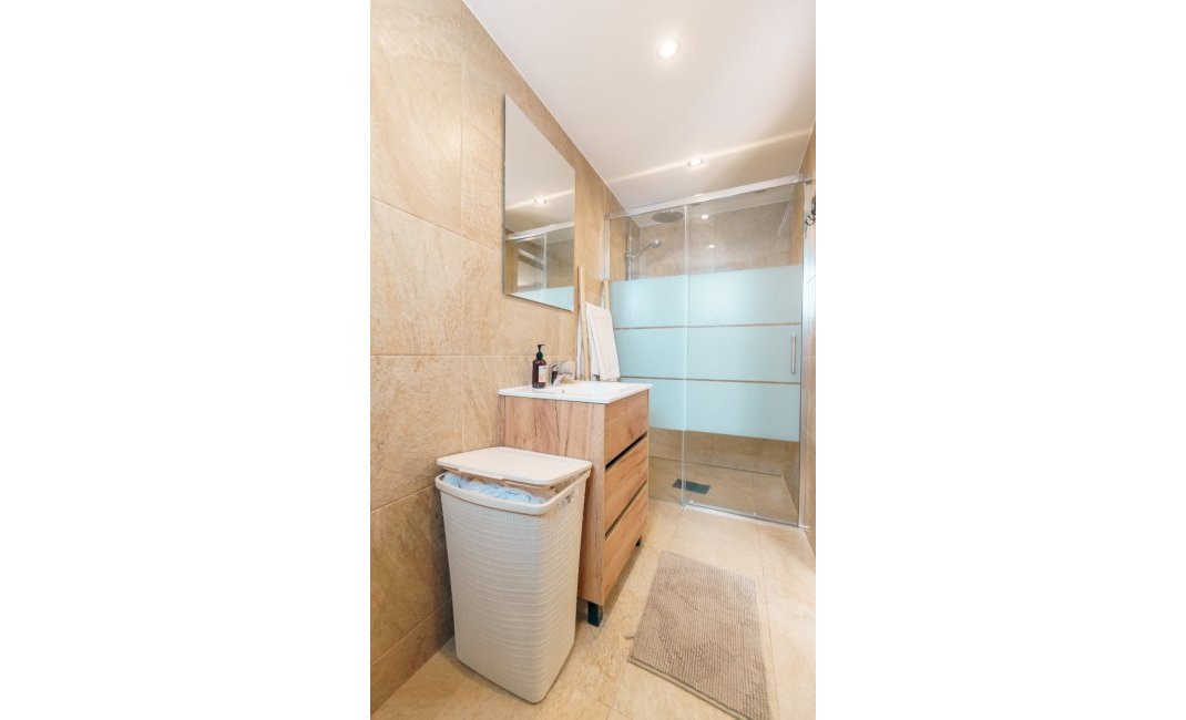 Herverkoop - Chalet / Villa -
La Nucía