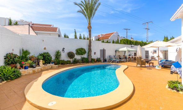 Herverkoop - Chalet / Villa -
La Nucía