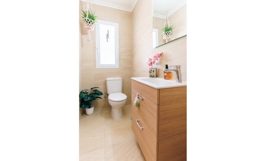 Herverkoop - Chalet / Villa -
La Nucía